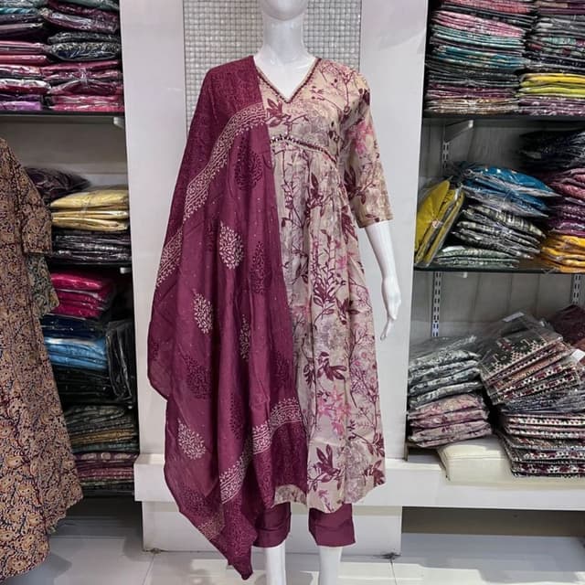 Mauve and Cream Salwar Kameez