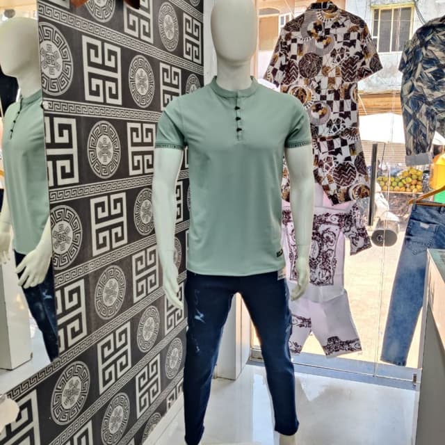 imp chains colour T-shirt 