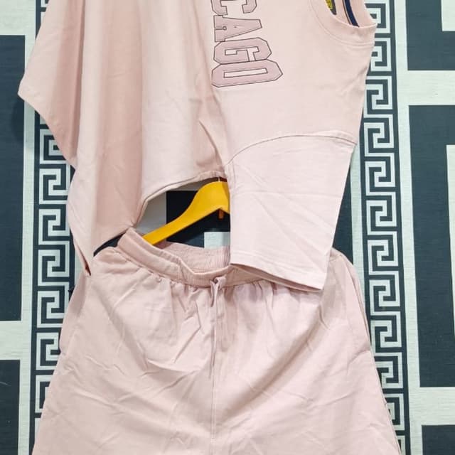  shorts pair size.M.L.