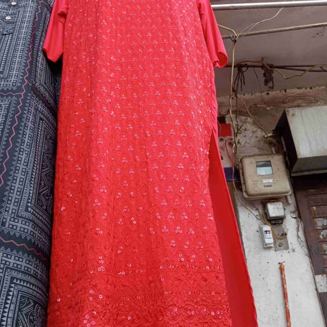 Red Kurta