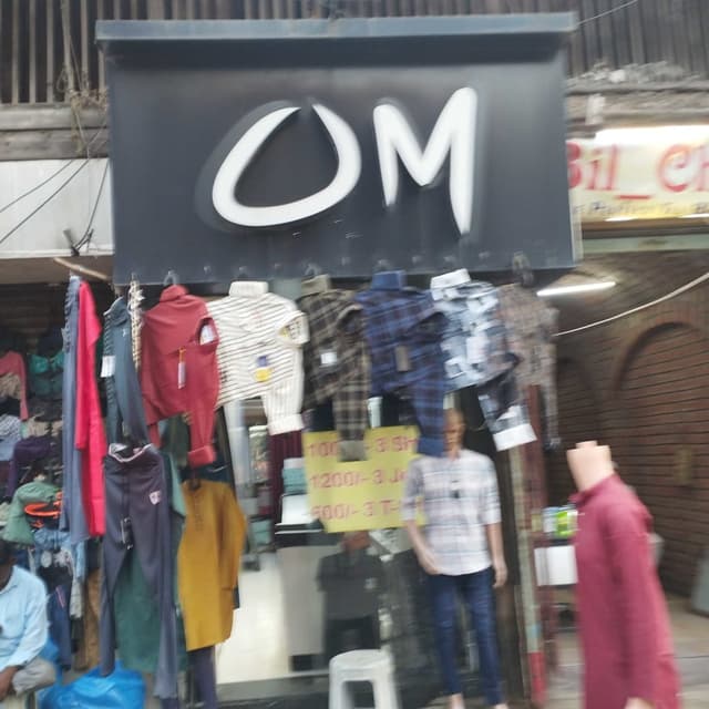 Om Mans wear