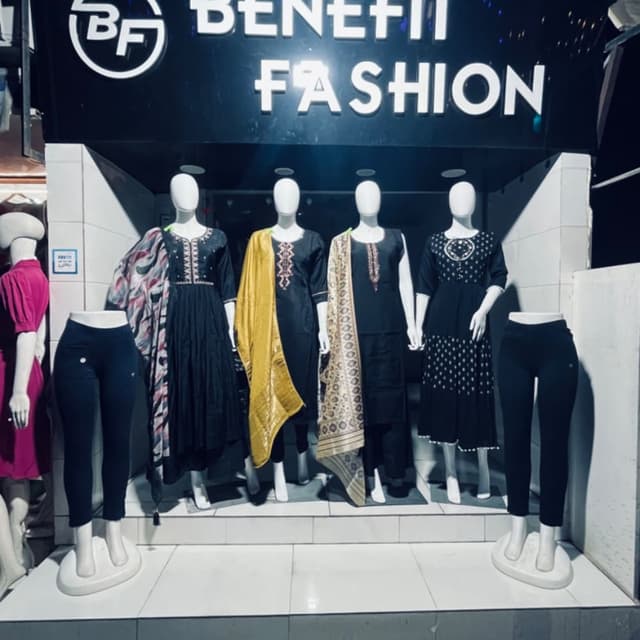 BENEFIT FASHION 