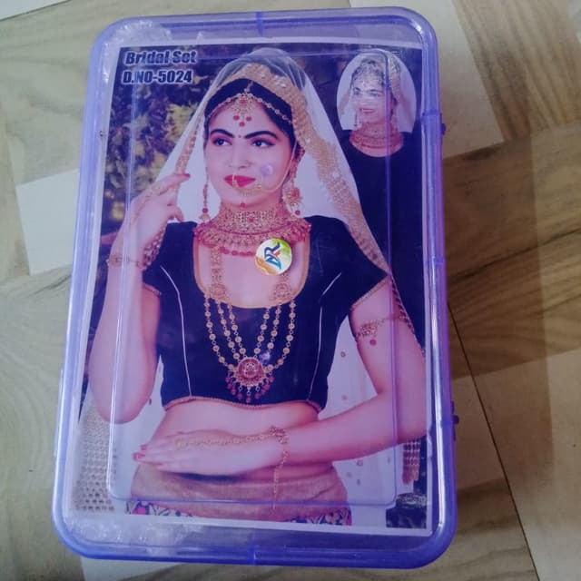 Gold, Red, Black, Beige Bridal Jewelry Set