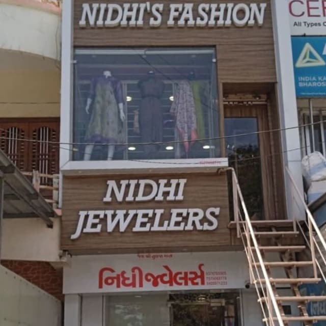 Nidhi's Fashion