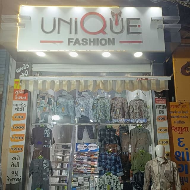 Unique fashion