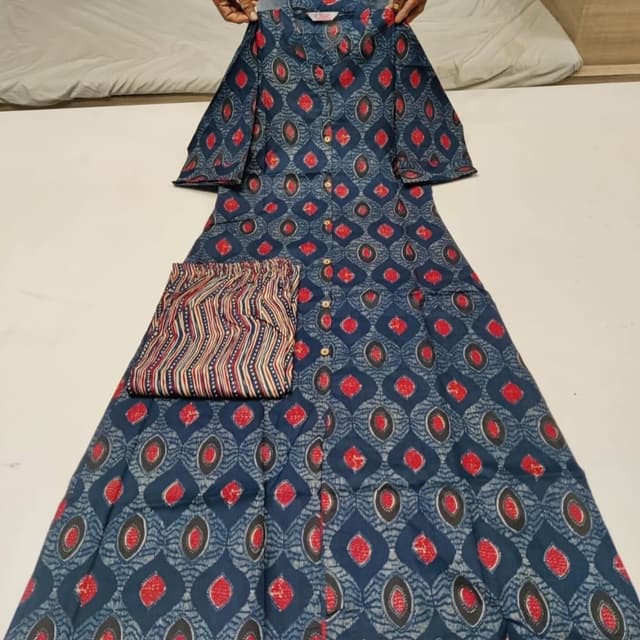 Navy blue, red, gray, and beige Kurta with pants