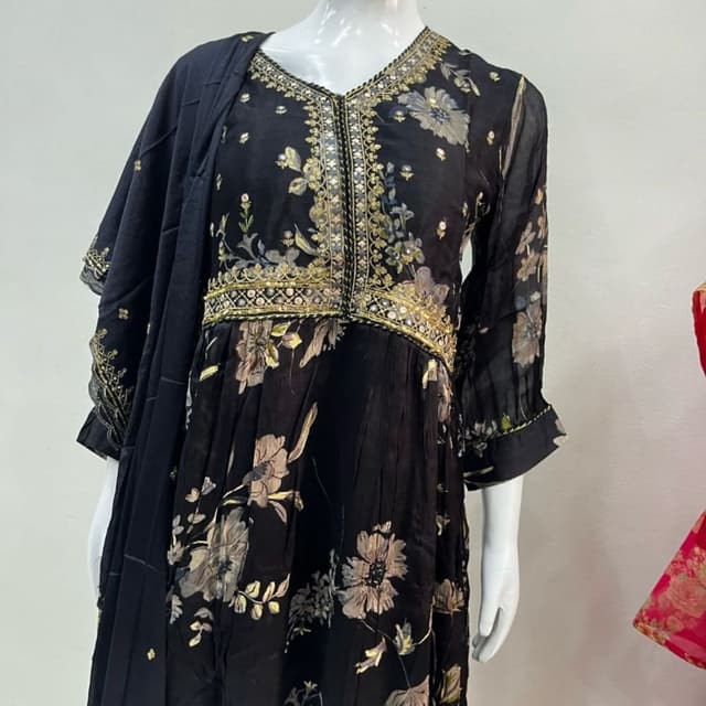 Black Salwar Suite🖤