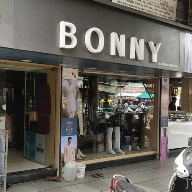 Bonny tailors and cloth