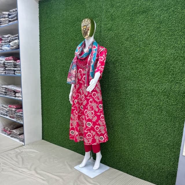 Red, pink, teal, white, and gray. Kurta with leggings and a scarf
