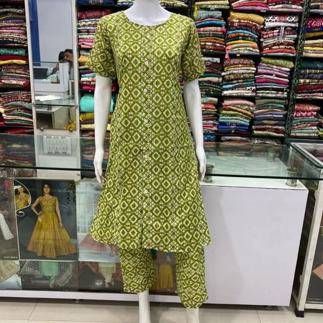 Green and White Kurta and Pant Set
