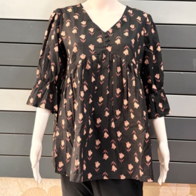 Black with Peach Top