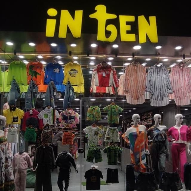 in-ten western outfit 