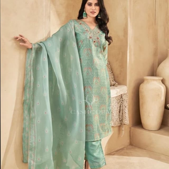 Salwar Suite