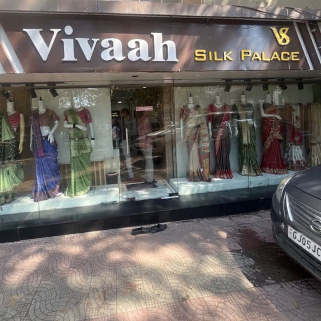 Vivaah silk palace 