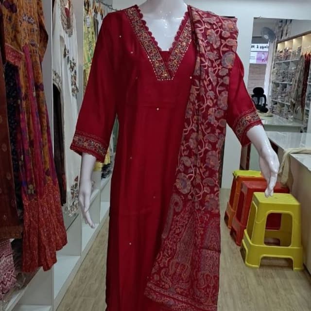 Red Salwar Suite