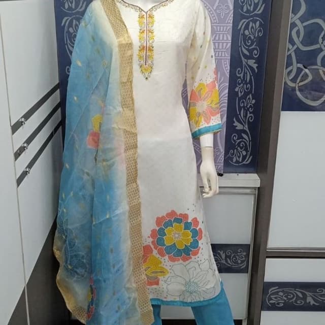 Salwar Suite