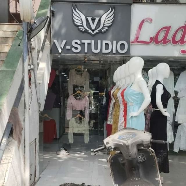 V studio 
