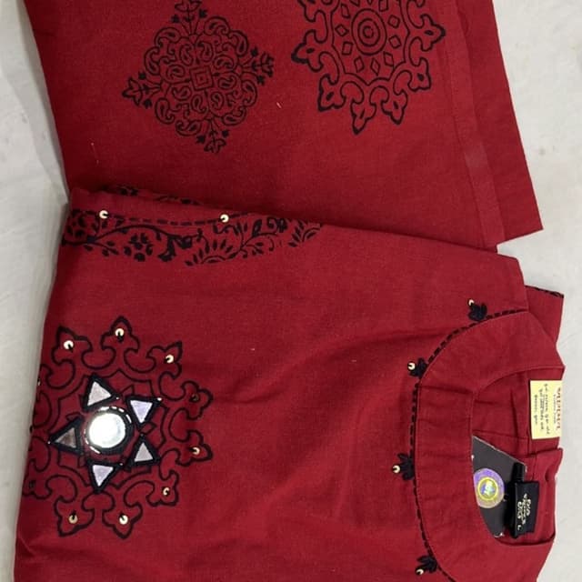 Red Kurta