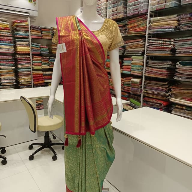Saree