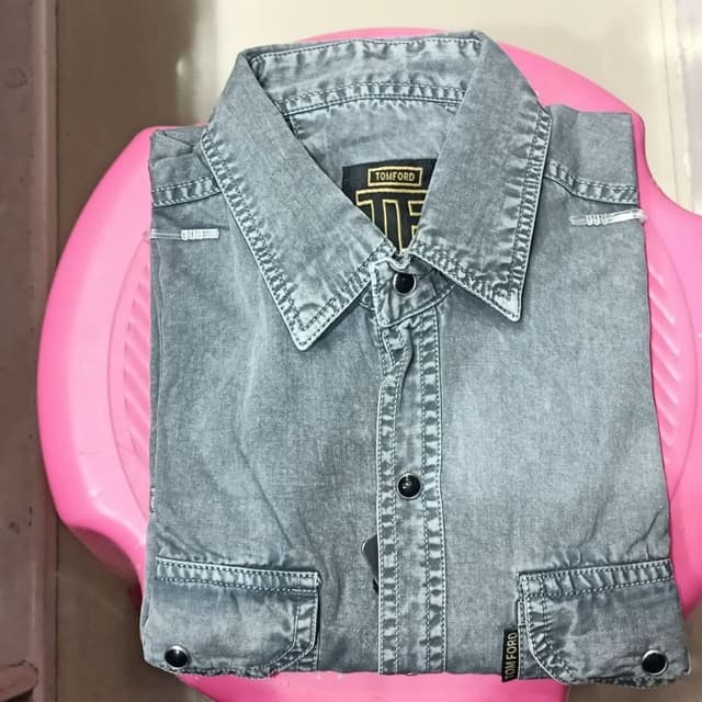 DENIM JACKET FOR MEN DOUBLE POCKET ONLY 2PIECE IF ANY DOUBT CALL ON 9509944614