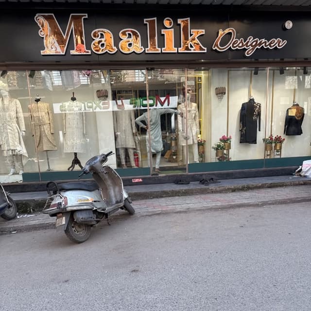 Maalik Designer 