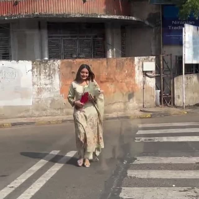 Pale Green and Gold Salwar Kameez