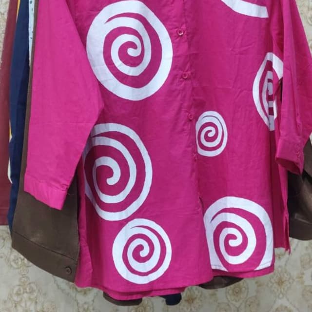 Hot pink and white Shirt