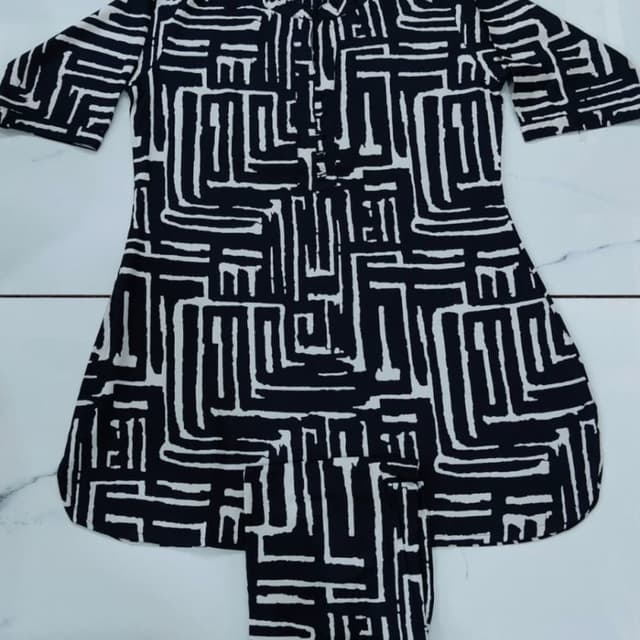 Black and White Tunic Top