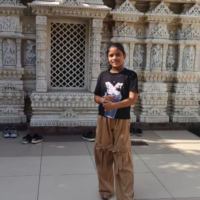 Black and Tan T-shirt and Pants