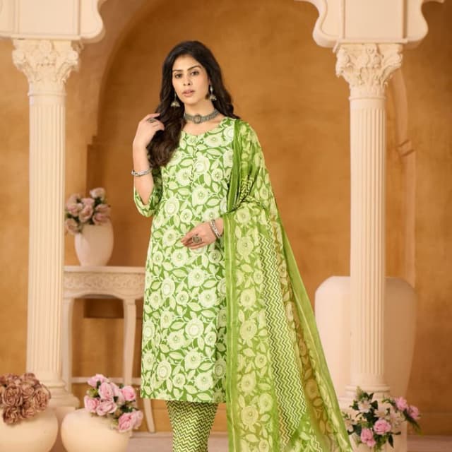 Green and White Kurta Set