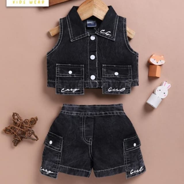 Black with white stitching and button details Two-piece short set