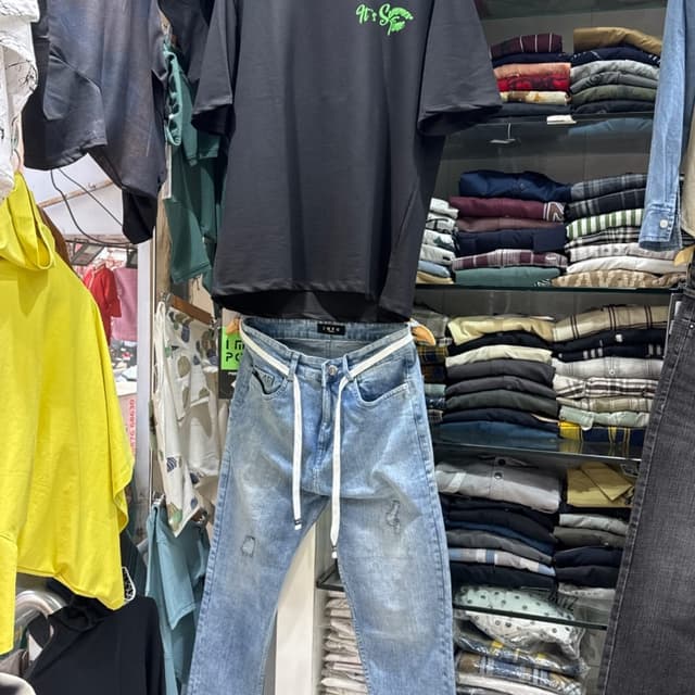 Black (T-shirt), Light Blue (Jeans), White (Drawstring) T-shirt and Jeans outfit