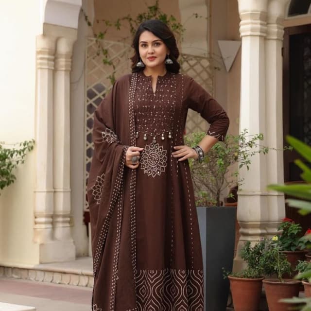 Dark brown with white detailing Kurta set with dupatta