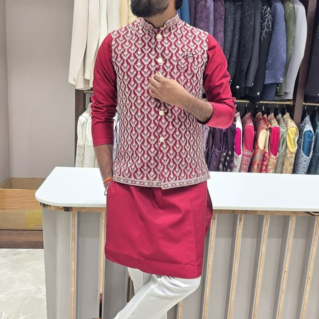 Red Kurta