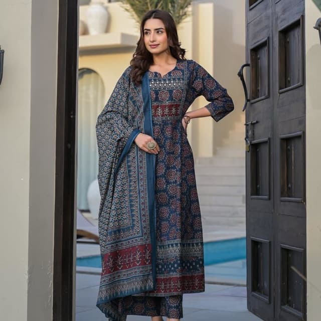 Navy blue, maroon, and beige Salwar Suit Set